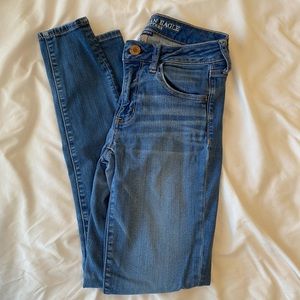 American Eagle super stretch x skinny jeans medium wash